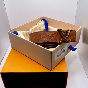 Louis Vuitton Reversible belt